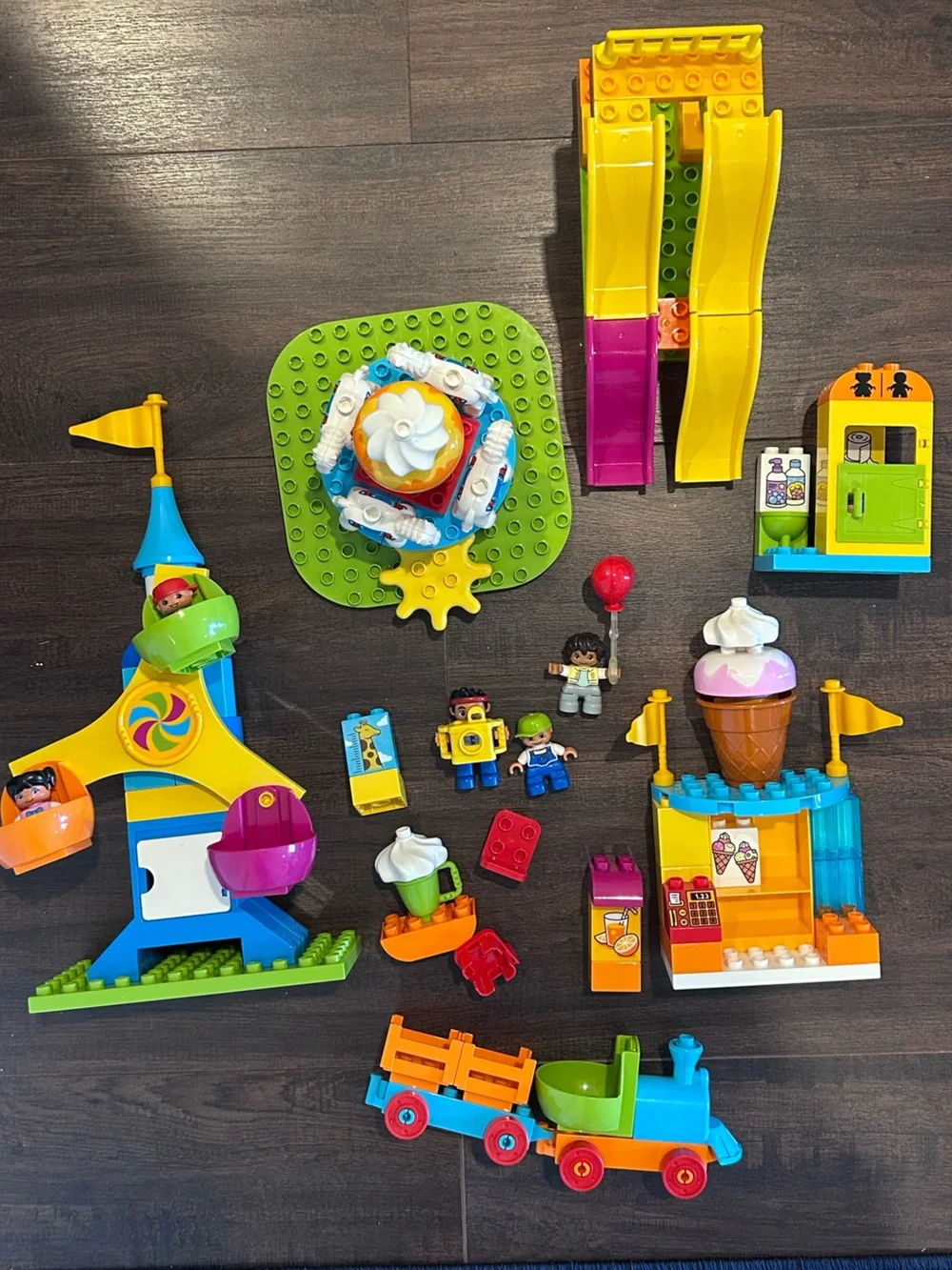 Lego Duplo 10840 Large Fair